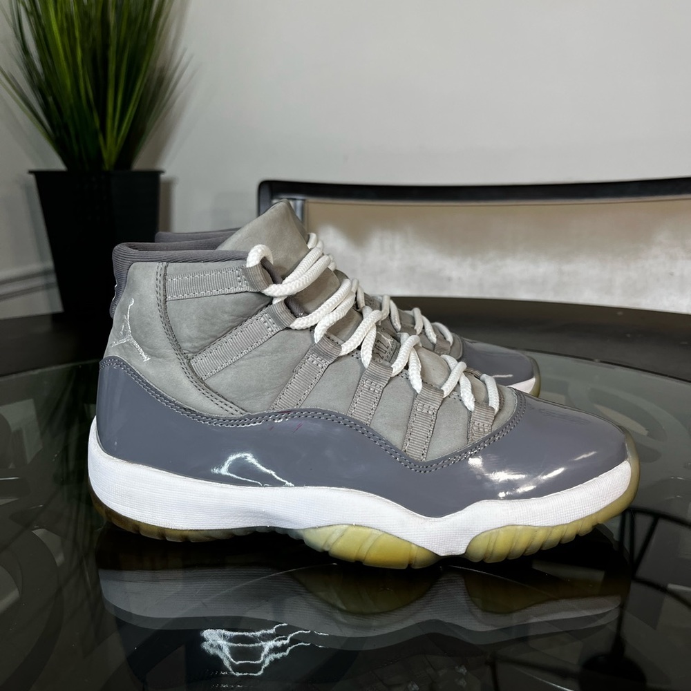 Nike Air Jordan 11 Retro High
Cool Grey Mens Sz 8.5